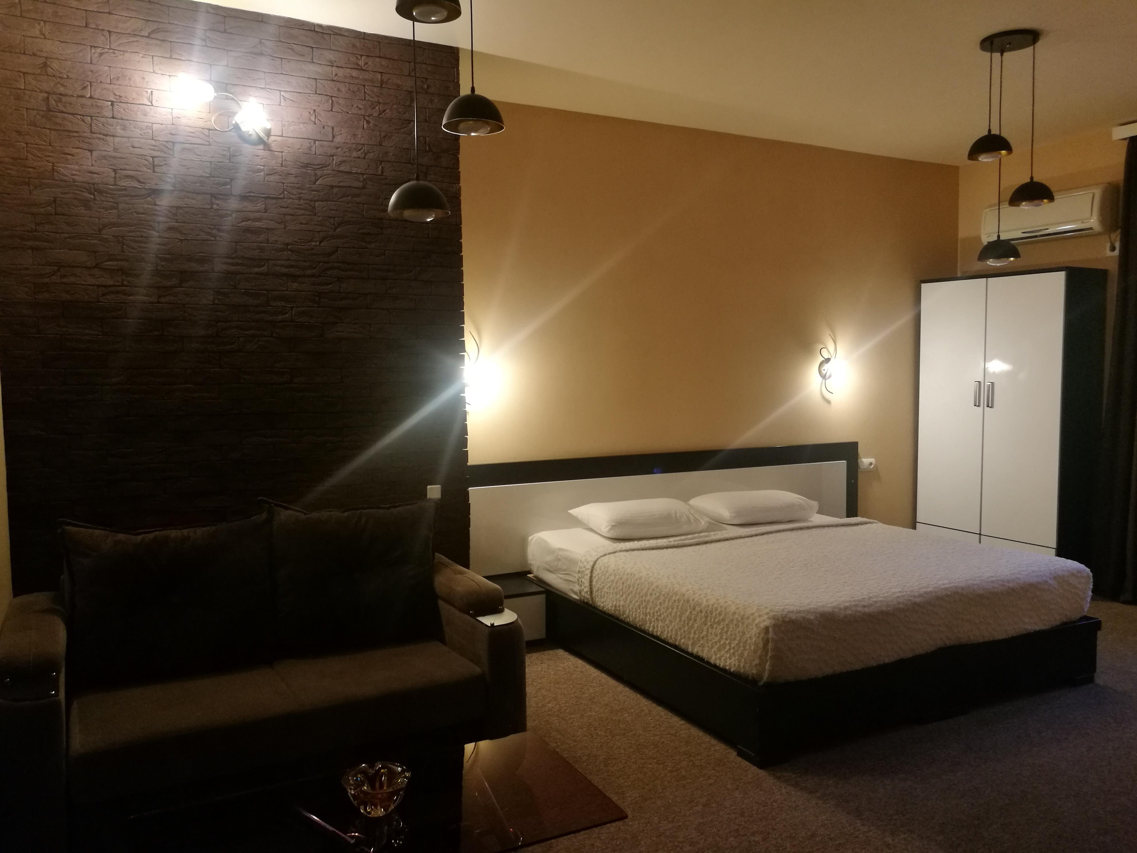 大使酒店 第比利斯 外观 照片